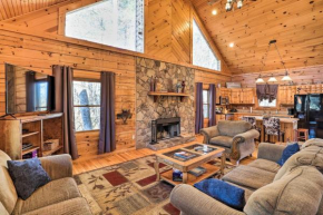 Bryson City Cabin with Private Yard and Hot Tub!